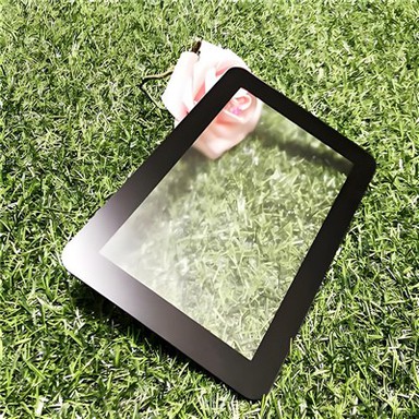 Gorchudd gwrth-lacharedd ar wydr